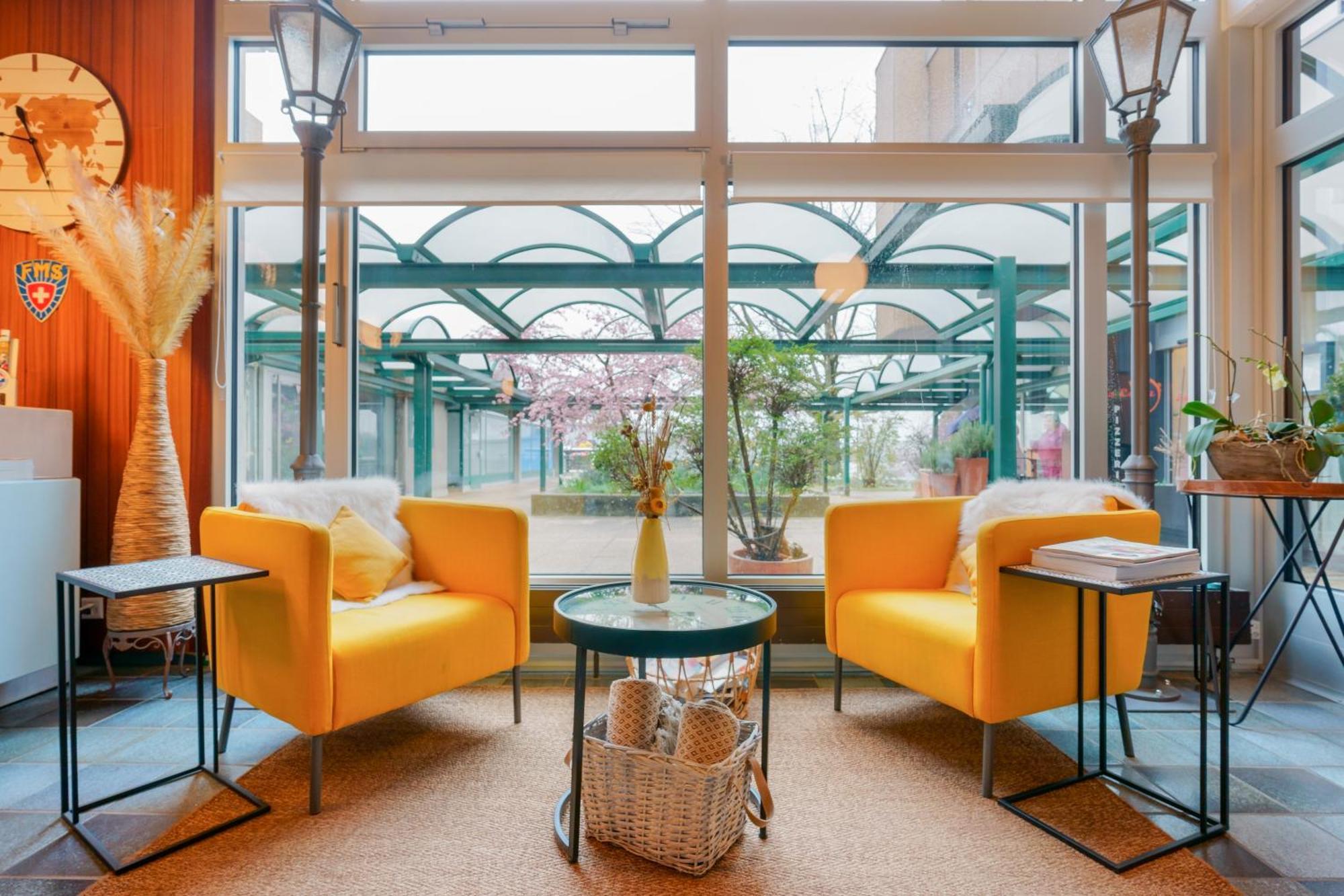Hotel Du Grand-Pre Marly-le-Grand Exteriör bild