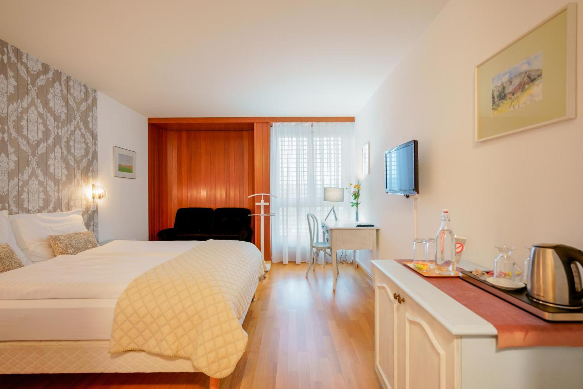 Hotel Du Grand-Pre Marly-le-Grand Exteriör bild