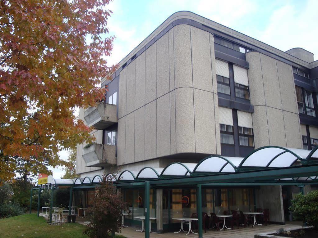 Hotel Du Grand-Pre Marly-le-Grand Exteriör bild