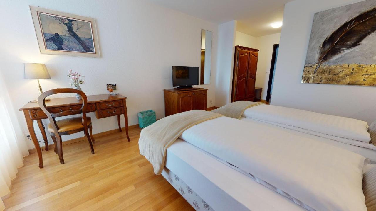 Hotel Du Grand-Pre Marly-le-Grand Exteriör bild